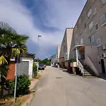 In Novigrad By Interhome Lejlighed *